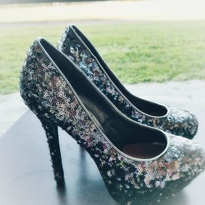 Bakers Silver Sequins pumps